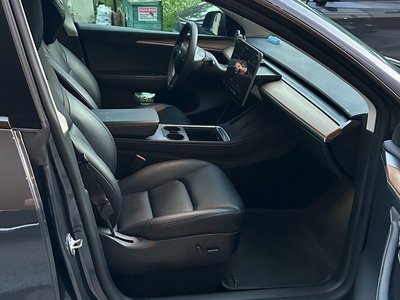 2022 Tesla MODEL Y thumbnail 11