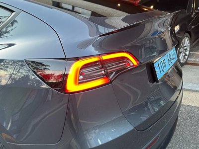 2022 Tesla MODEL Y thumbnail 15