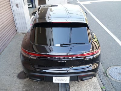 PORSCHE MACAN - 10