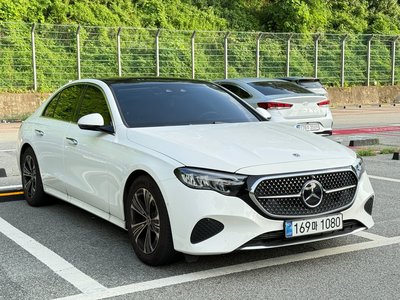 صورة 2 لـ 2025 Mercedes-BENZ E-CLASS