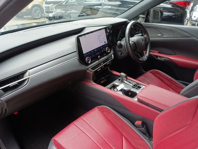 2023 Lexus RX — миниатюра 57