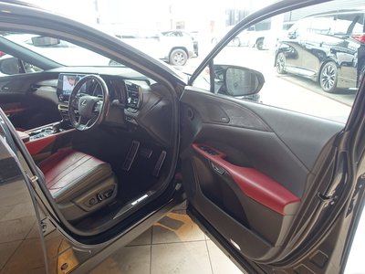 2023 Lexus RX — миниатюра 36