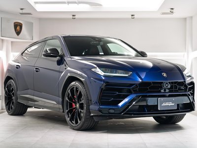 LAMBORGHINI URUS - 1