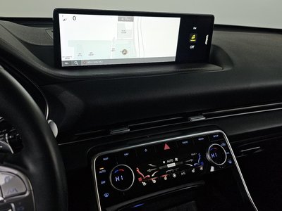 2021 Genesis GV80 thumbnail 17