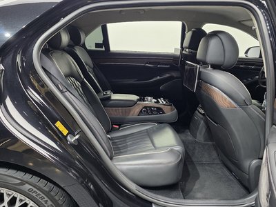 2021 Genesis G90 — миниатюра 12