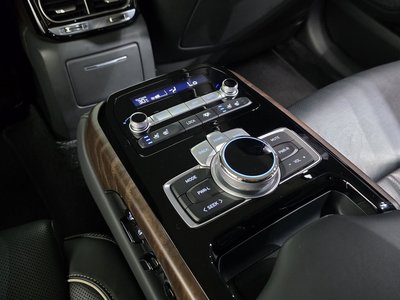 2021 Genesis G90 — миниатюра 19
