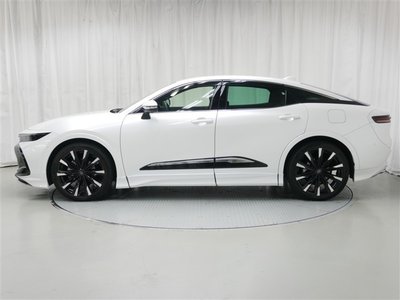 TOYOTA CROWN CROSSOVER - 2