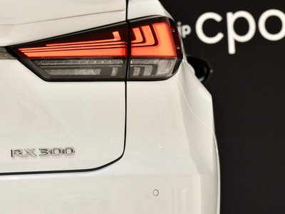 صورة 7 لـ 2022 Lexus RX