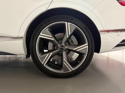 2024 Genesis GV80 — миниатюра 18