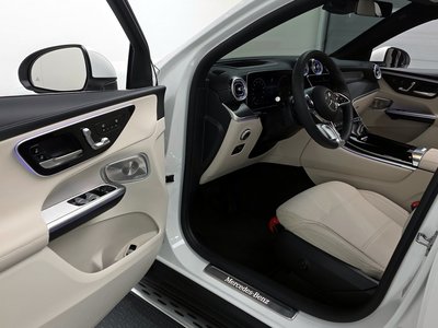 MERCEDES-BENZ GLC - 10