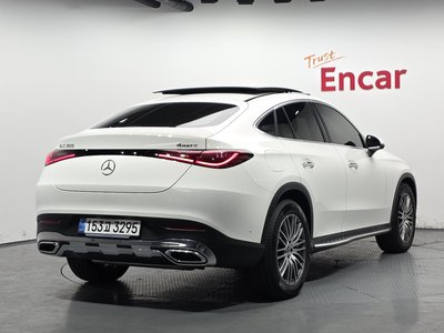 MERCEDES-BENZ GLC - 4