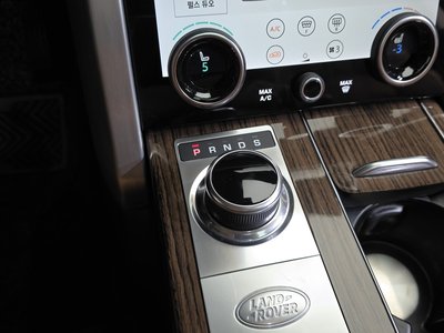 2021 LAND Rover RANGE ROVER — миниатюра 12