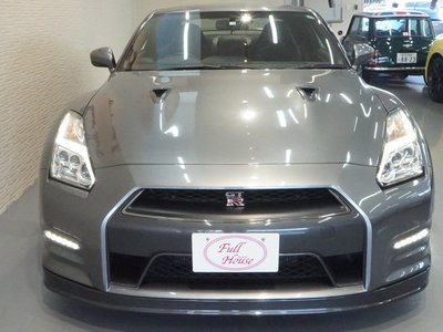 NISSAN GT-R - 3