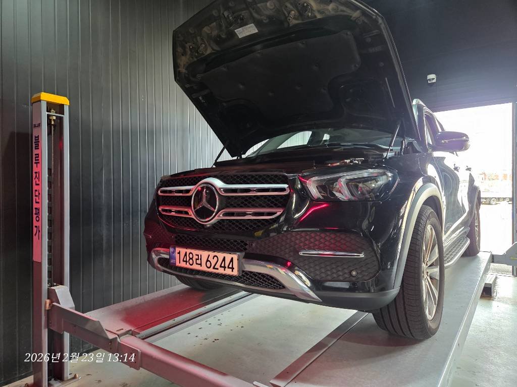 MERCEDES-BENZ GLE - View 1