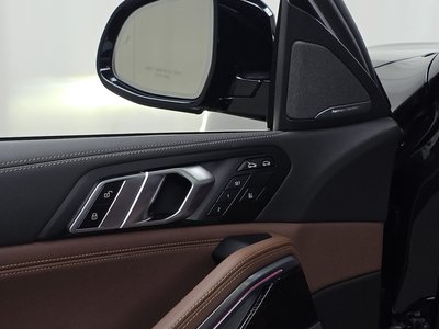 2025 BMW X6 — миниатюра 29