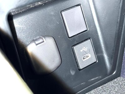 صورة مصغرة 59 لـ 2025 Toyota CROWN SPORT