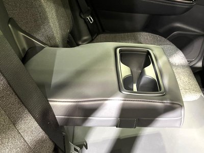 صورة مصغرة 38 لـ 2025 Toyota CROWN SPORT