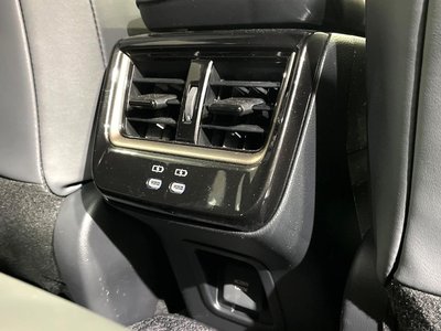 صورة مصغرة 37 لـ 2025 Toyota CROWN SPORT