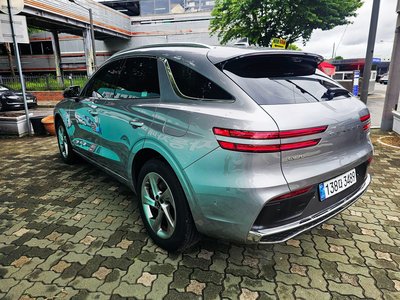 2025 Genesis GV70 — миниатюра 12