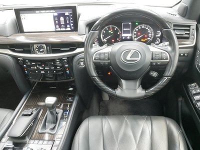 LEXUS LX - 7