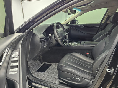 GENESIS G80 (RG3) - 9