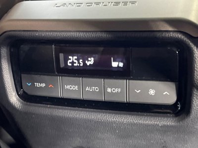 TOYOTA LAND CRUISER 250 - 7