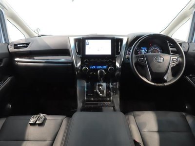 TOYOTA ALPHARD - 4