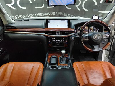 LEXUS LX - 10