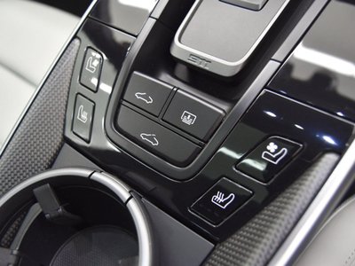 صورة مصغرة 18 لـ 2020 Porsche 911