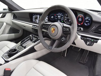 صورة مصغرة 28 لـ 2020 Porsche 911