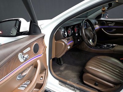 MERCEDES-BENZ E-CLASS - 10