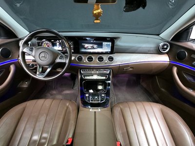 MERCEDES-BENZ E-CLASS - 5