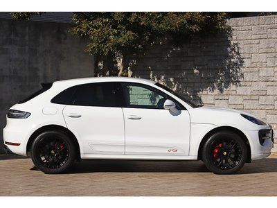 PORSCHE MACAN - 7