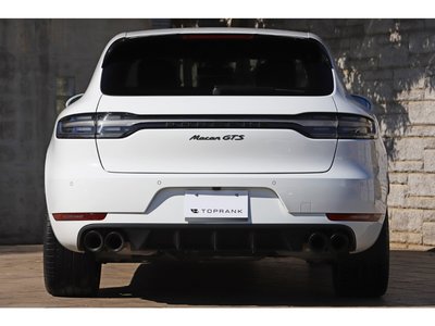 PORSCHE MACAN - 9