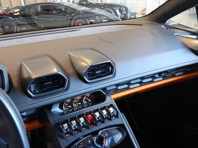 صورة مصغرة 34 لـ 2015 Lamborghini HURACAN