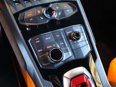 صورة مصغرة 28 لـ 2015 Lamborghini HURACAN