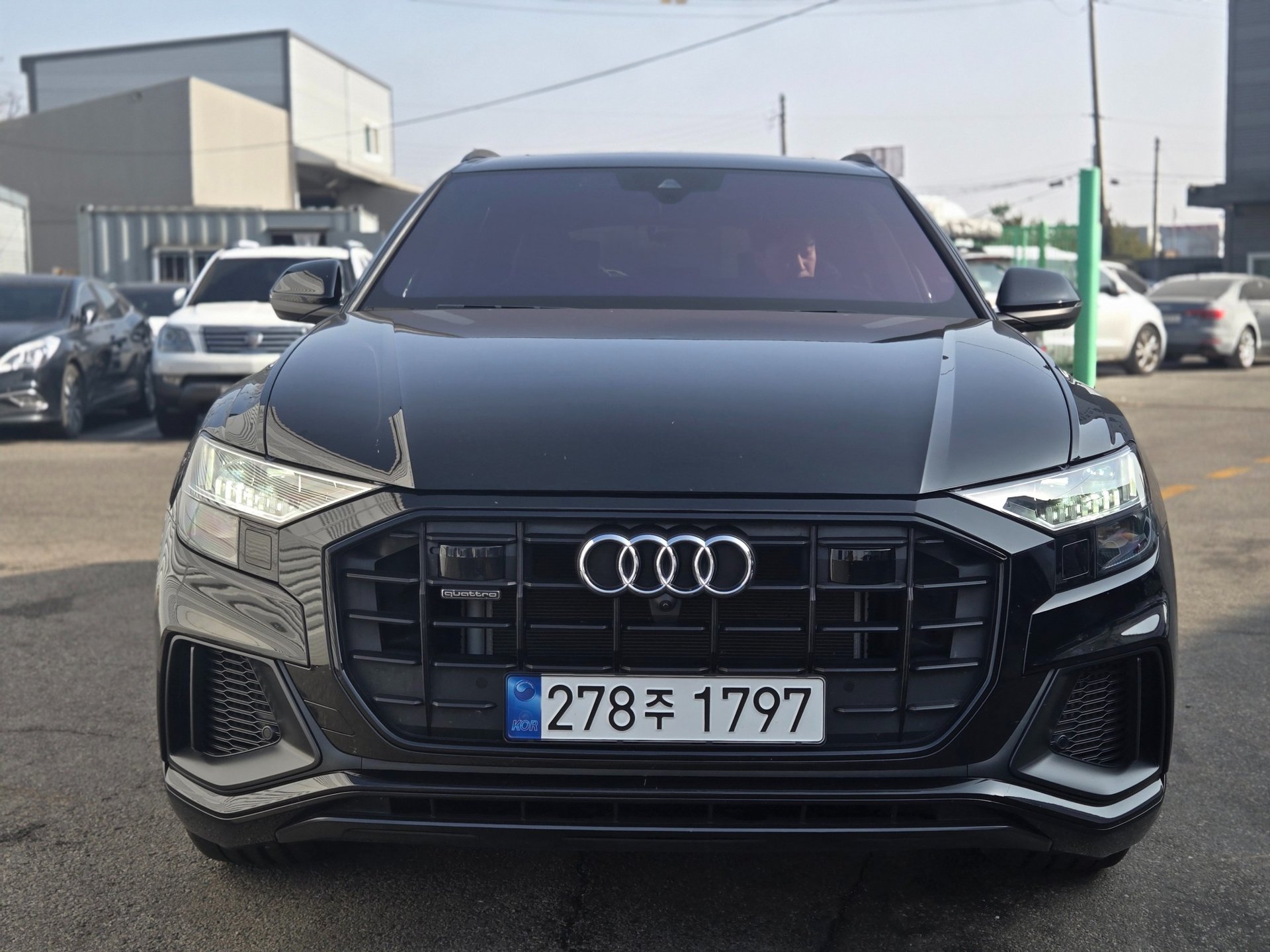 AUDI Q8 - View 1