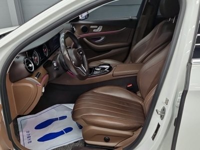 MERCEDES-BENZ E-CLASS - 10