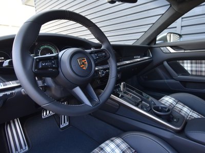 PORSCHE 911 - 10