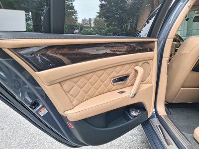 2018 Bentley FLYING SPUR — фото 8