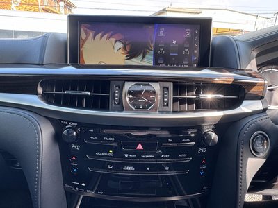 LEXUS LX - 10