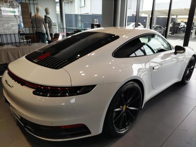PORSCHE 911 - 4