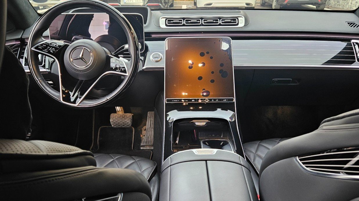 MERCEDES-BENZ S-CLASS - View 1