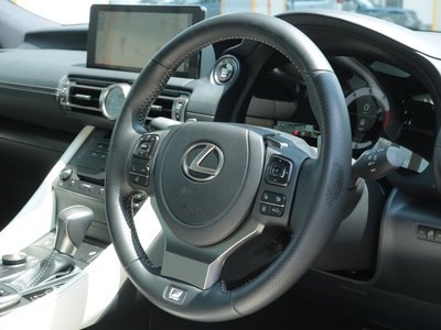 2025 Lexus RC — миниатюра 34