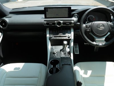 2025 Lexus RC — миниатюра 22