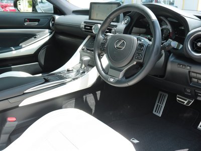 2025 Lexus RC — миниатюра 29