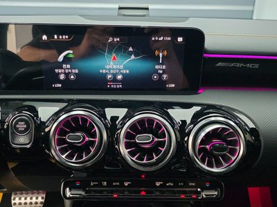 2023 Mercedes-BENZ CLA photo 9