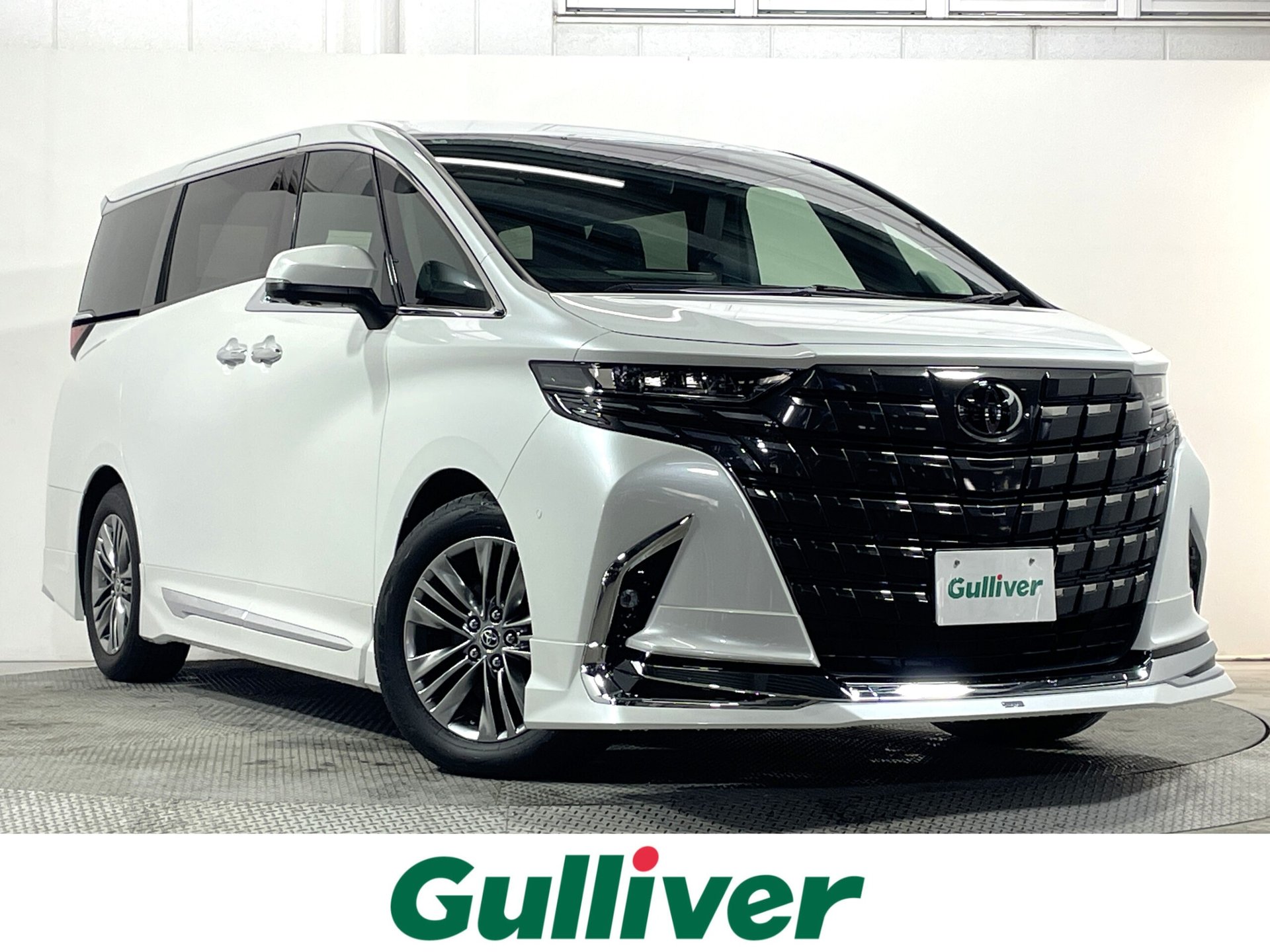 TOYOTA ALPHARD - View 1