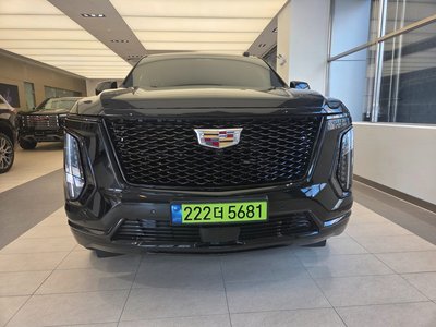 CADILLAC ESCALADE 5TH GENERATION - 1