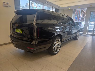 CADILLAC ESCALADE 5TH GENERATION - 7